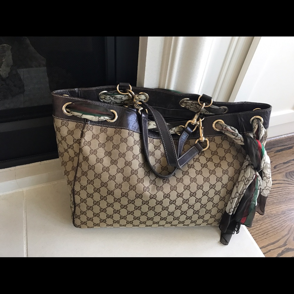 Gucci purse